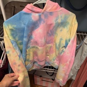 Cute tie dye cropped hoodie
